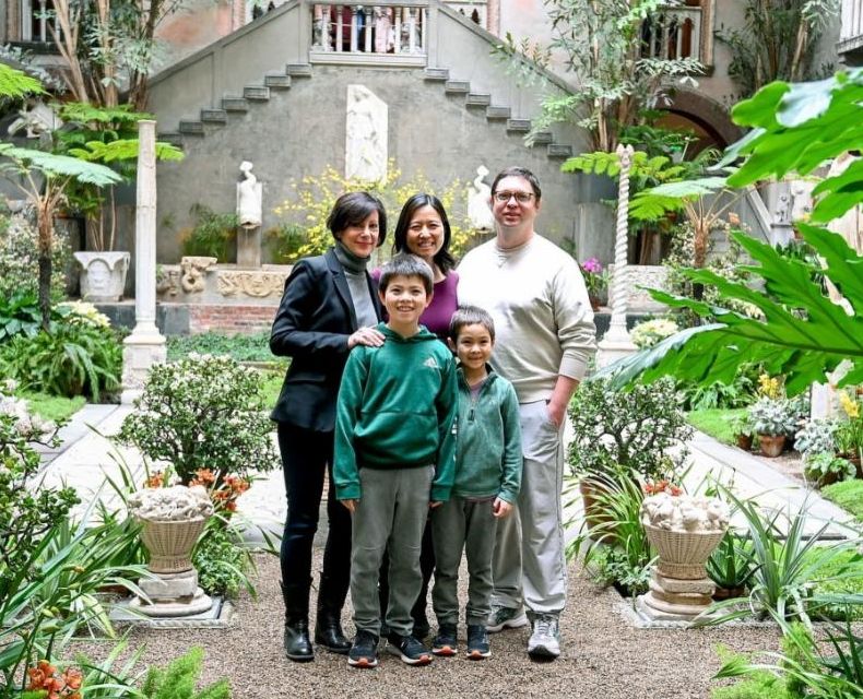 mayor wu poses with her family at the gardner museum